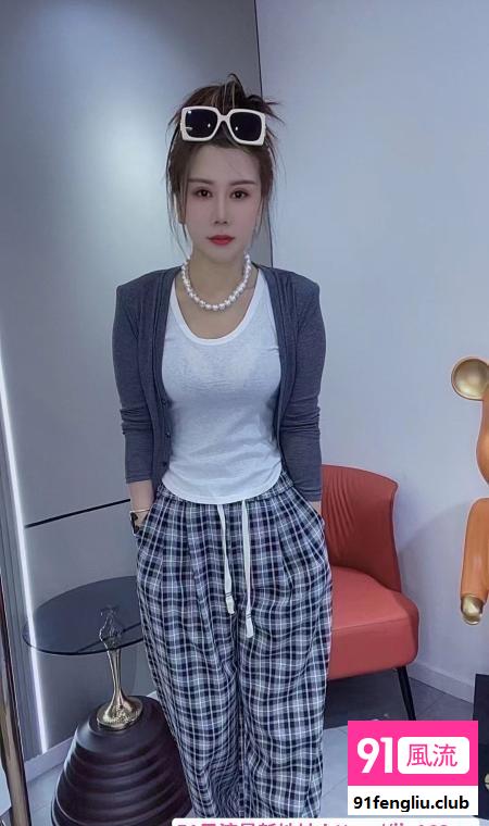 大高个彤彤